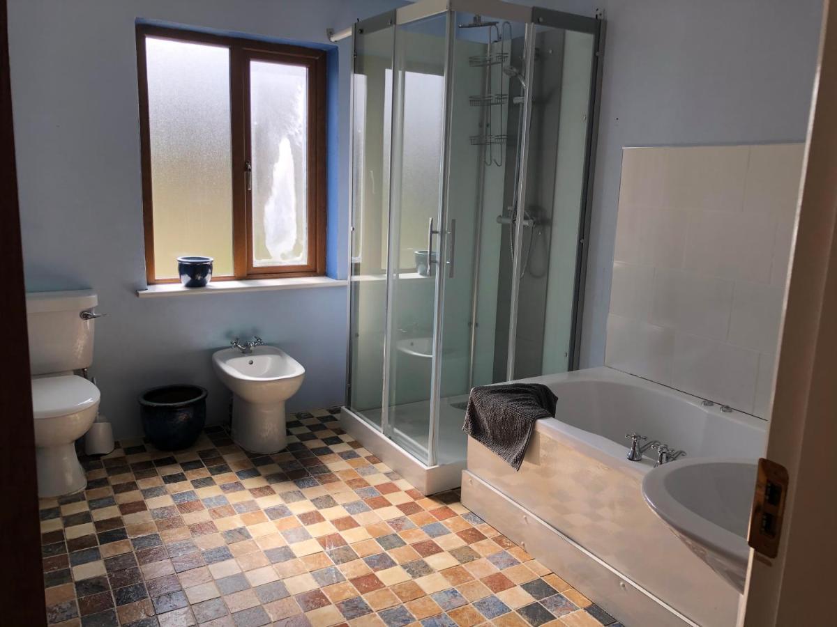 House With Sea Views Close To Beach With Wifi And Large Kitchen And Dining Ardnagreevagh Exterior foto
