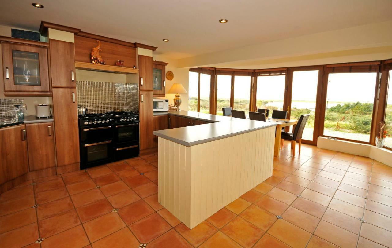 House With Sea Views Close To Beach With Wifi And Large Kitchen And Dining Ardnagreevagh Exterior foto